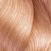 Dia light 10.24 Platinblond Irisé Kupfer - #French Balayage Signature Service | L'Oréal Partner Shop